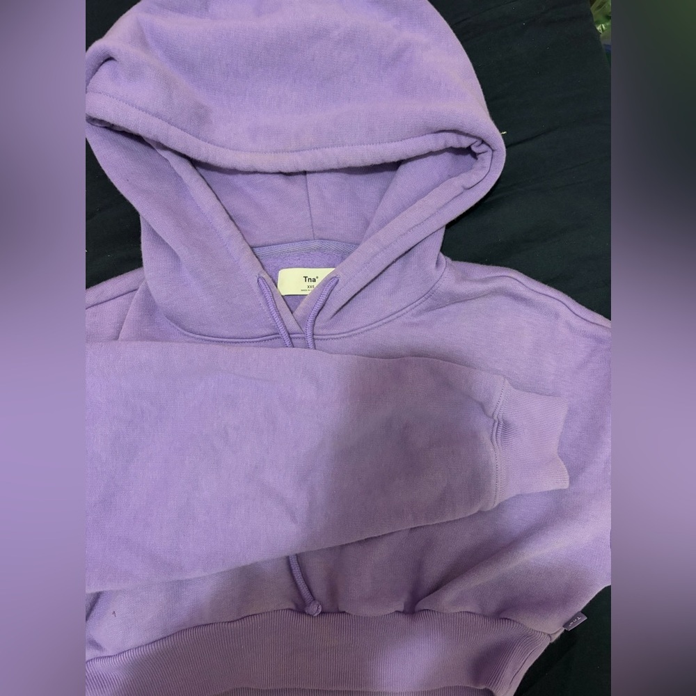 Cropped TNA Hooodie